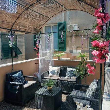Sabrina Maison Chic Terrazza Superba Apartman Genova
